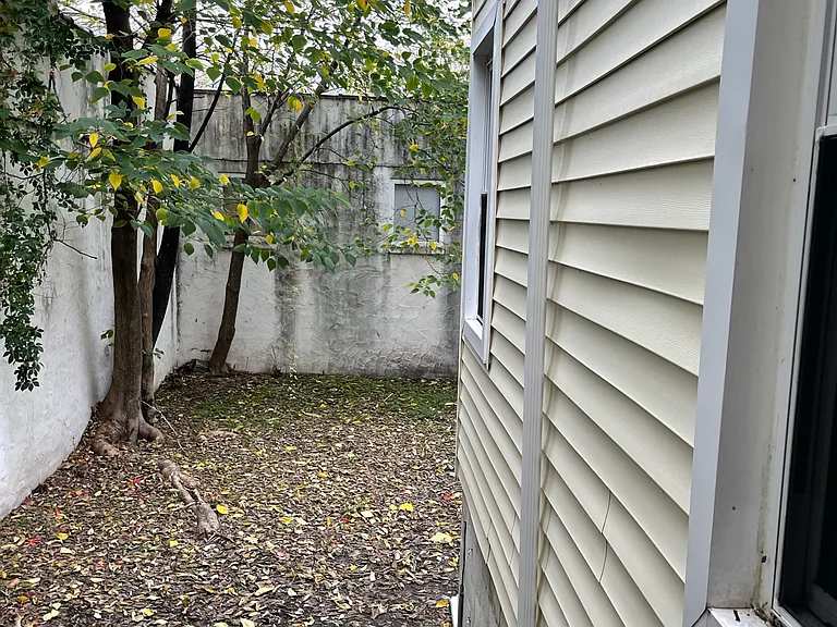 713 Dinwiddie St #A — Photo 29