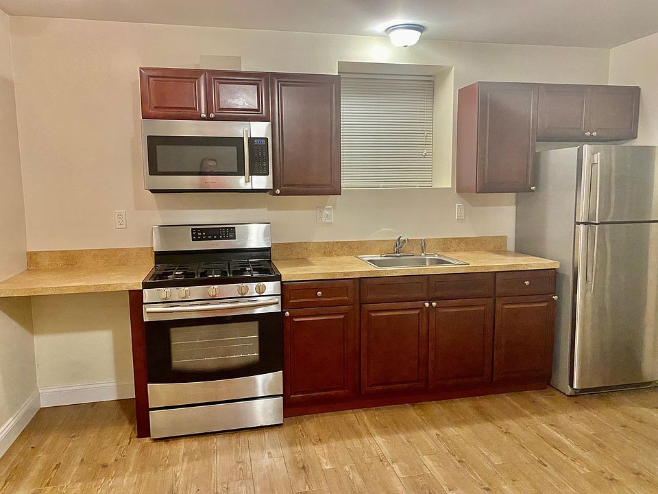 1st image of 537 Wilson Ave #2