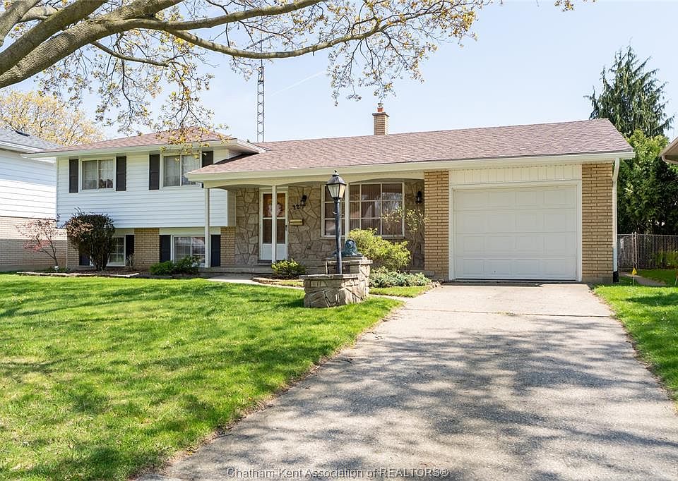 1st image of 22 Pembroke Cres