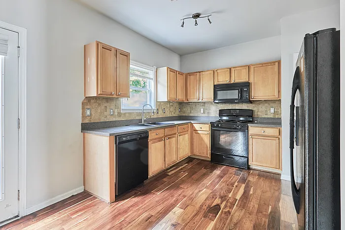 955 Pebble Creek Trl — Photo 15