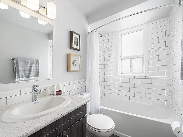 113 Emerald St S — Photo 13