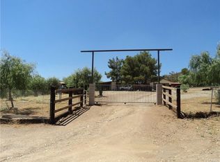 35711 Buckhaven Rd, Saugus, CA 91390