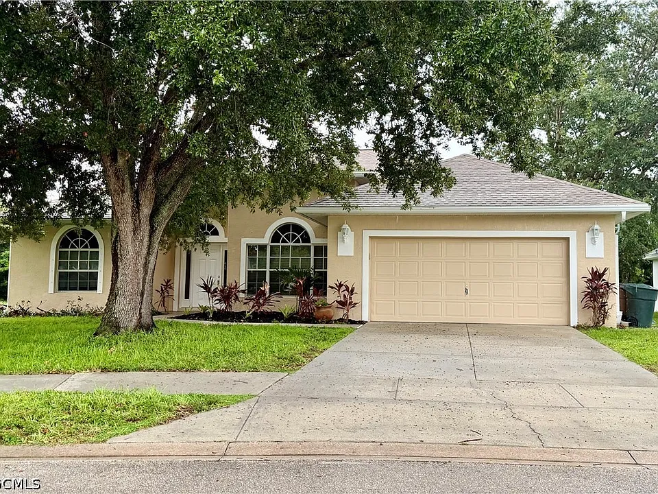 1466 Argyle Dr