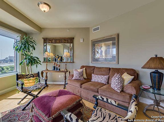 2nd image of 215 N CENTER #507