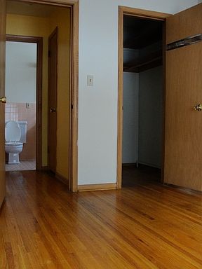 5th image of 735 Woodlawn Ave APT 201
