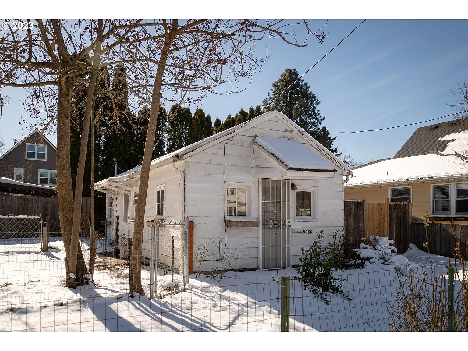5050 SE Harold St photo 1