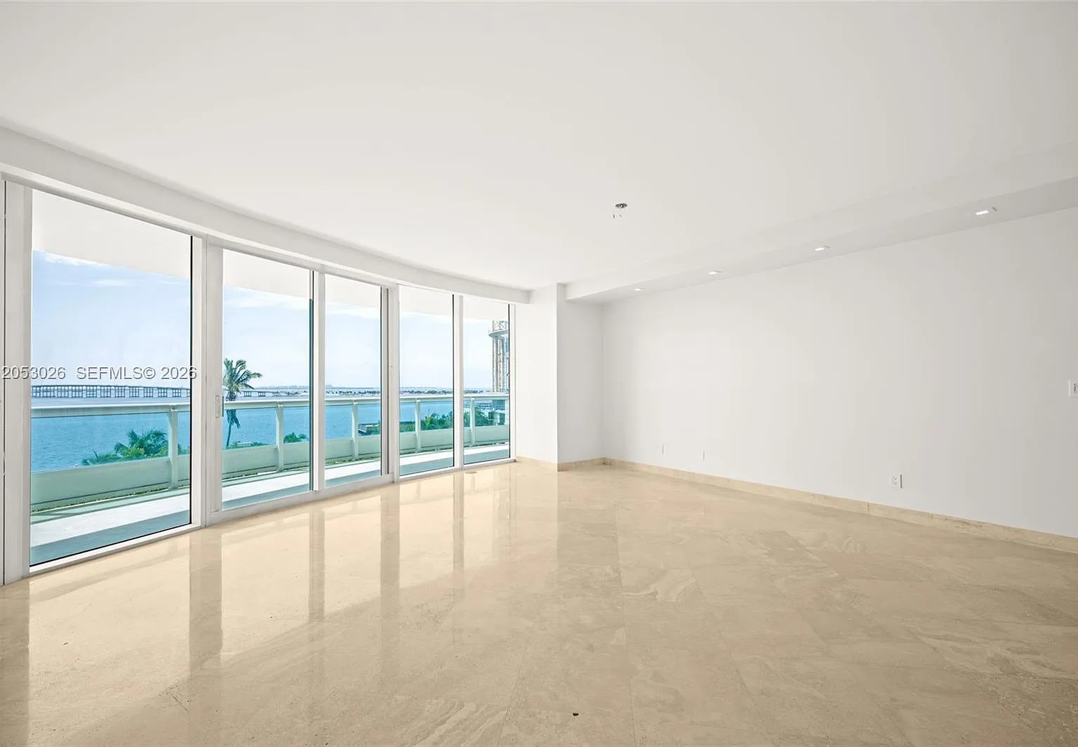 Santa Maria Condo — Photo 2