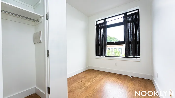 Rented by Nooklyn NYC LLC | media 4