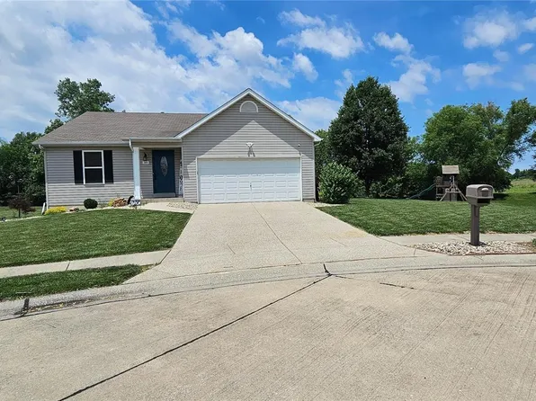 301 Edbrooke Dr, Shiloh, IL 62221