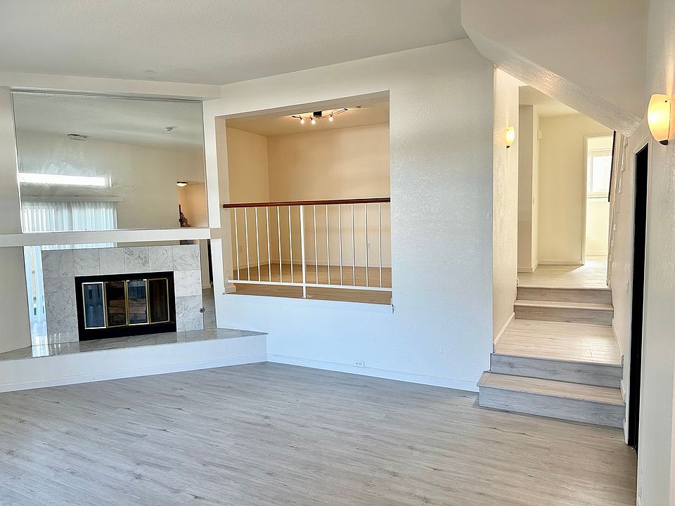 1st image of 410 N Broadway Unit E