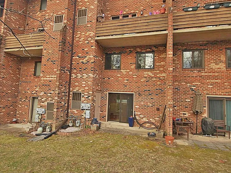 3854B Steppes Ct — Photo 13