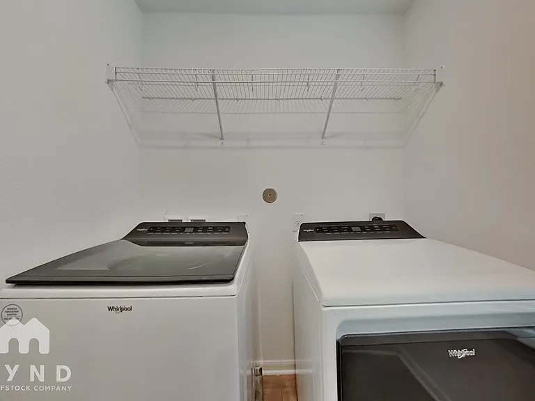 6104 Underwood Way — Photo 16