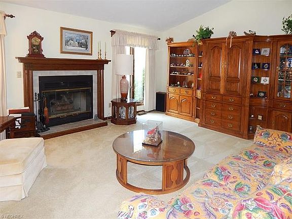 4th image of 182 Stauffer Dr