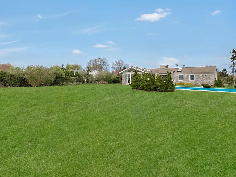 62 Bayfield Ln — Photo 16