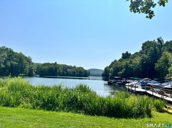 10 Candleview Drive, Sherman, CT 06784