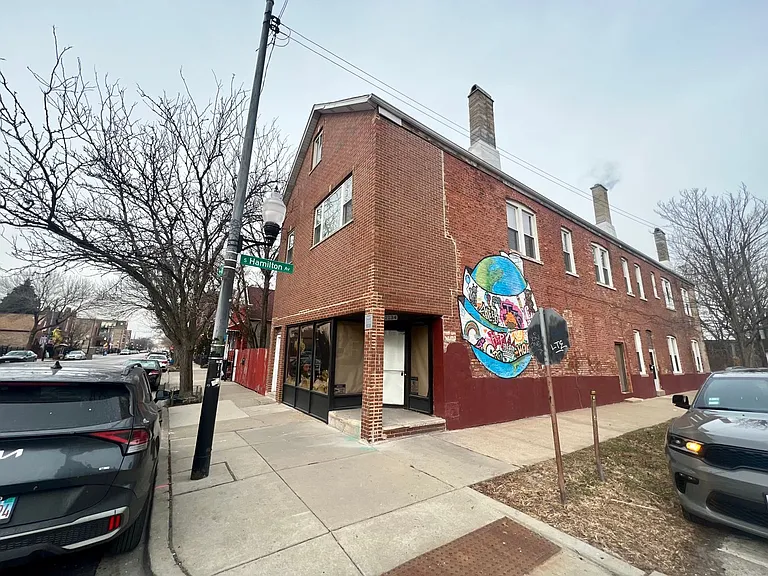 2134 W 18th St — Photo 3