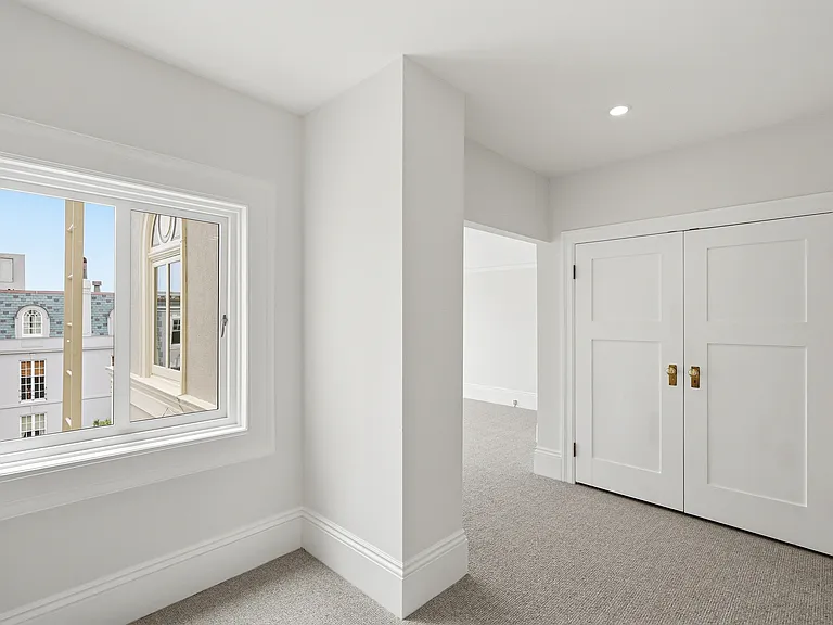 2998 Pacific Ave — Photo 60