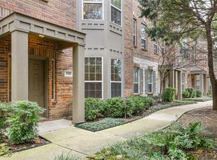 3908 Amberwood Dr, Addison, TX