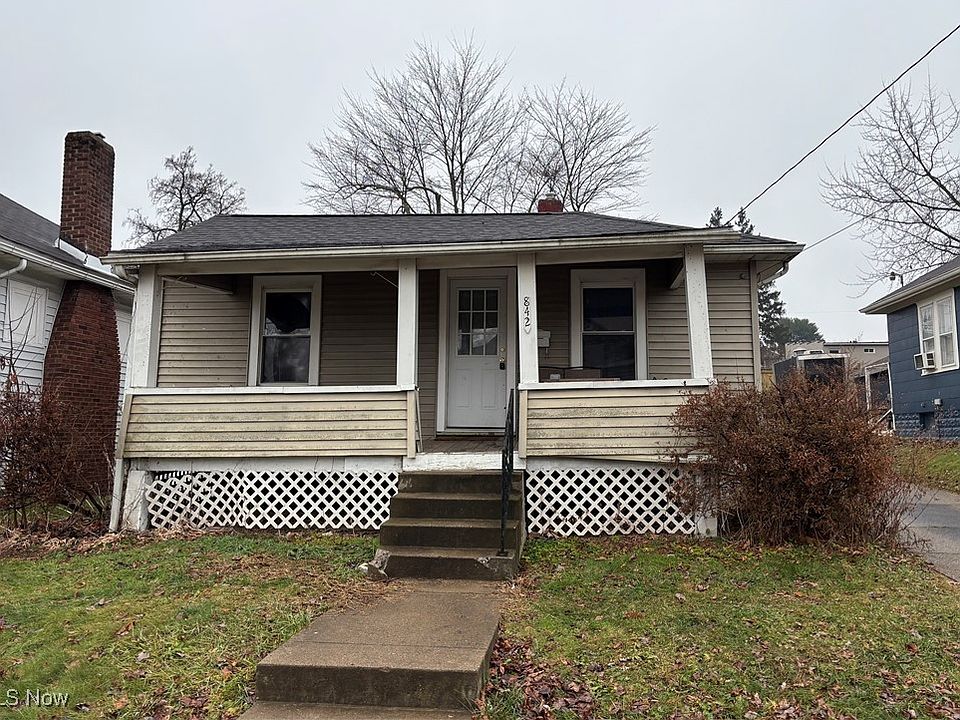 1st image of 842 Arch St