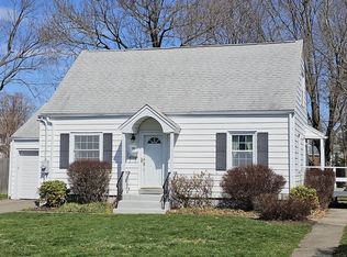 48 Washington Rd, Hamden, CT 06518