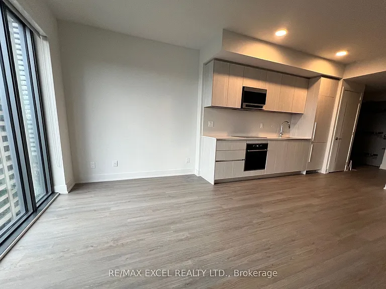 8 Cumberland St #1808 — Photo 4