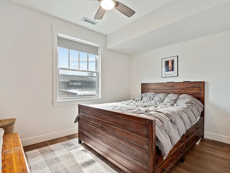 11921 N Shoreline Dr — Photo 25
