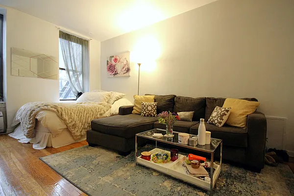 Rented by Keller Williams NYC | media 24