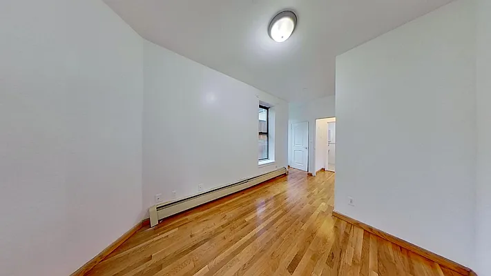 Rented by Bond New York | media 9