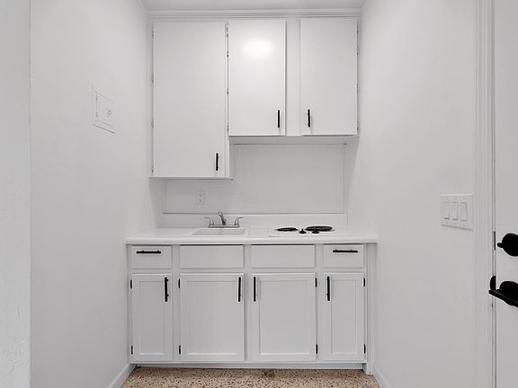 3rd image of 795 Royal Palm Blvd #1