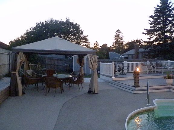 4th image of 15 Idola St