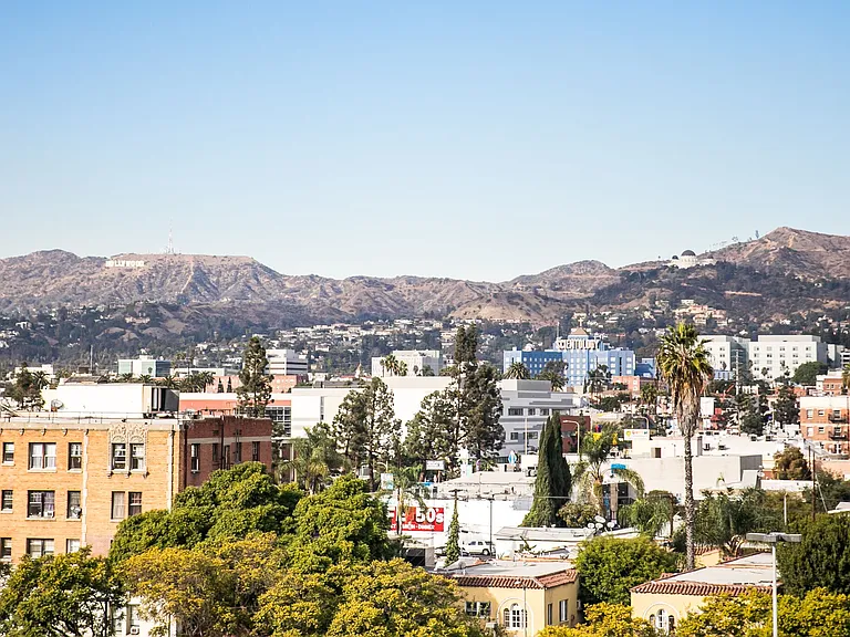 Stunning Hollywood Sign Views