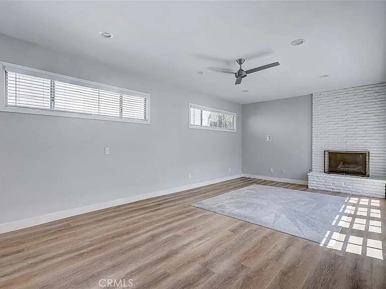 644 14th St — Photo 15