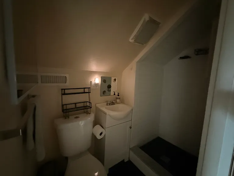 99 Norfolk St #3 — Photo 17