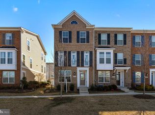 22890 Oakgrove Rd, Sterling, VA 20166