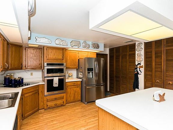 2nd image of 2980 Windsong Ln