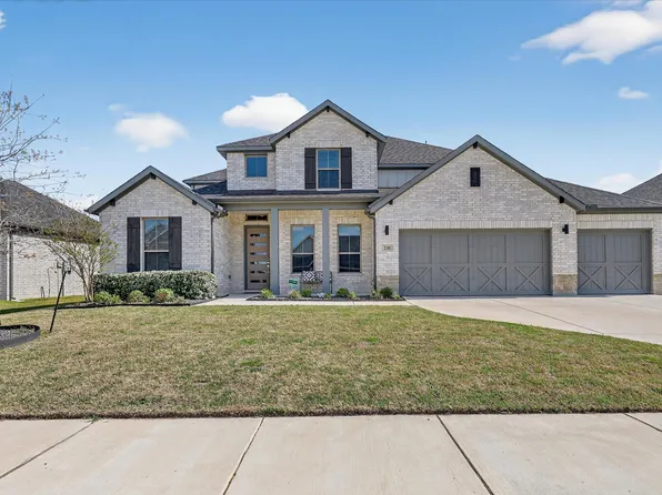 235 Half Moon Dr, Waxahachie, TX 75165