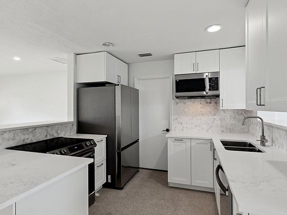 2nd image of 1547 NE 39th Street
