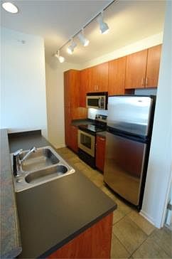 5th image of 120 E Mound St APT 1