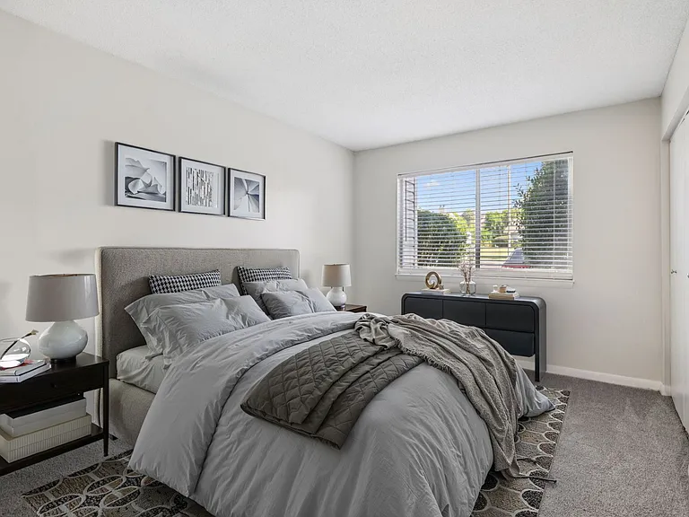 Shea - 2 Bed / 2 Bath - 1,092 Sq.Ft.