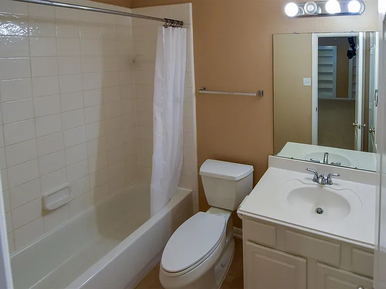 21223 Pennshore Ln — Photo 26
