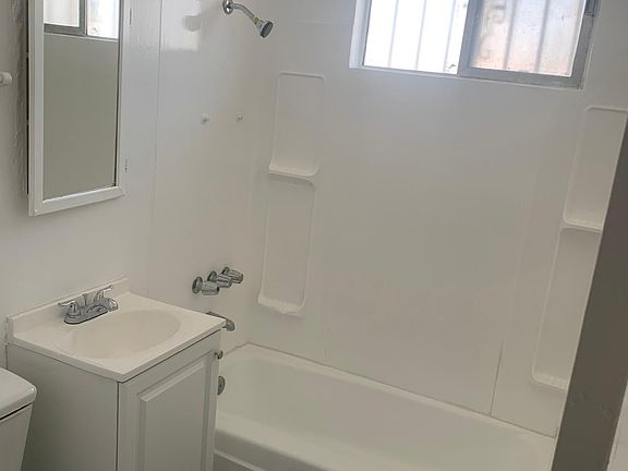 4th image of 132 E 120th St #10