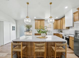 1320 E Winter Dr, Phoenix, AZ 85020