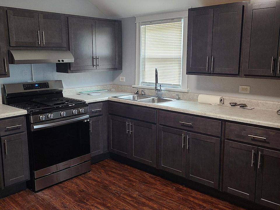 1st image of 1625 N Kolmar Ave Floor 2
