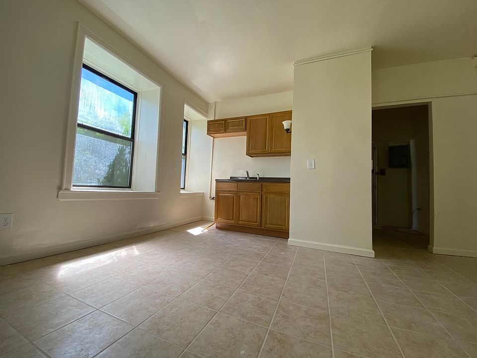 1st image of 60 Sheridan Ave