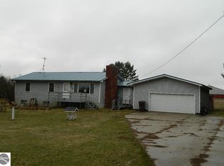 5735 Parker Rd, Gladwin, MI 48624