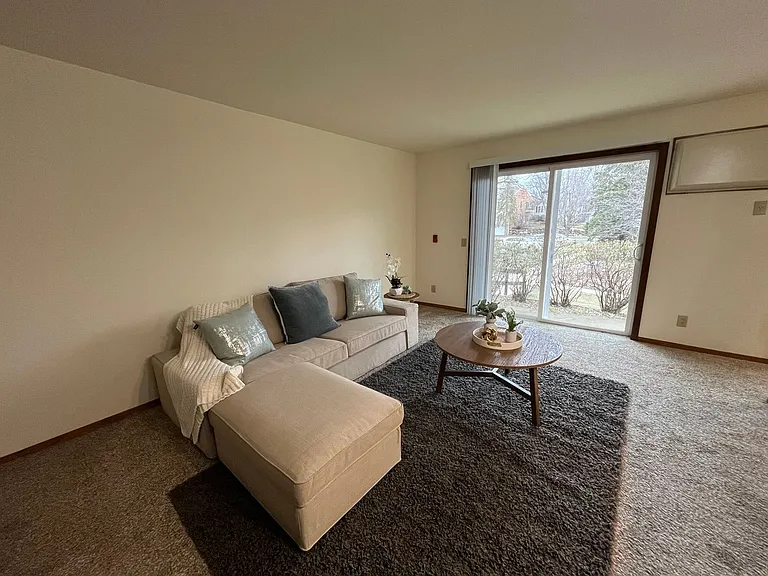High Point Commons Apartments — Photo 65