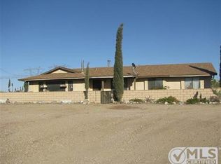 6769 Grandview Rd, Oak Hills, CA 92344