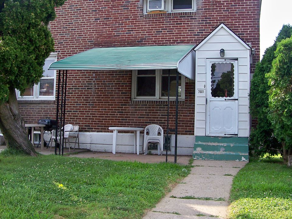 Front Yard, Covered Patio