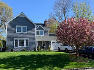 9 Derby Rd, Port Washington, NY 11050