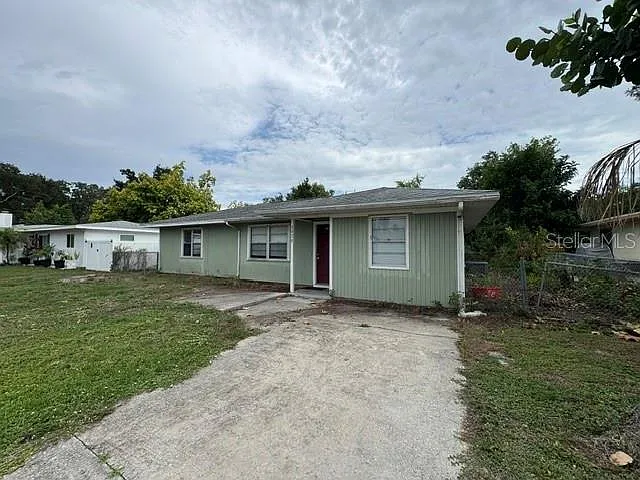 2976 Poplar St — Photo 1